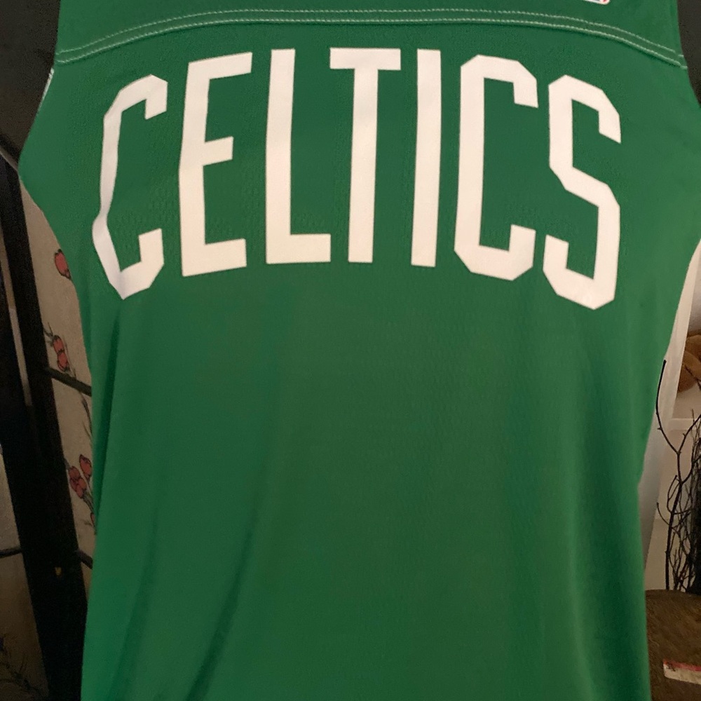 Mitchell & Ness Boston Celtics Green & White Jersey Top